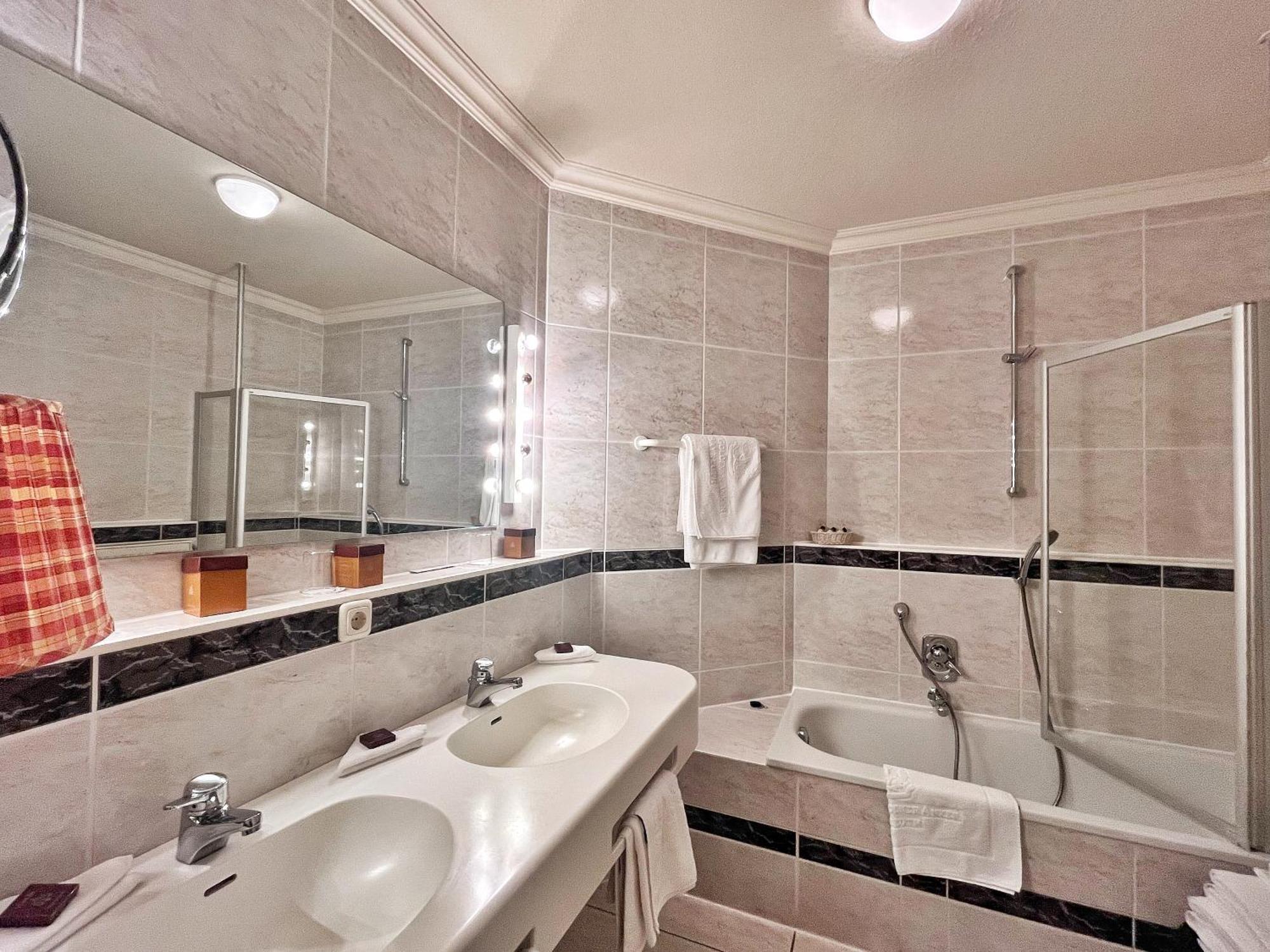 Hotel Goldener Anker Байройт Екстериор снимка